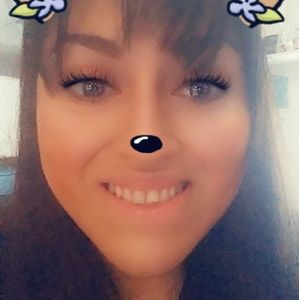 Hi! Welcome to my closet!😊